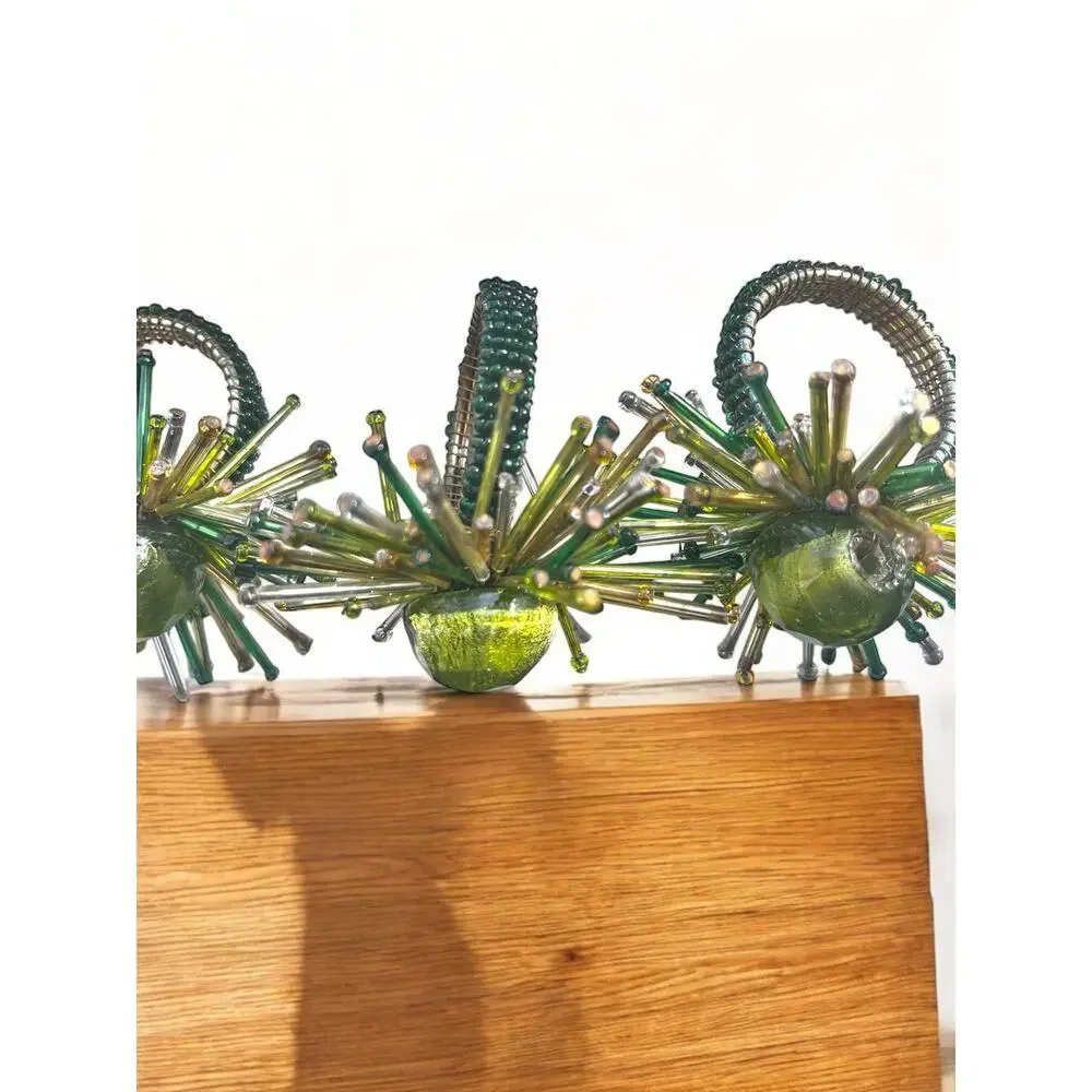 Pier 1 One Napkin Rings Jeweled Green Beaded Wired Gold Inside Ring Set Of 4